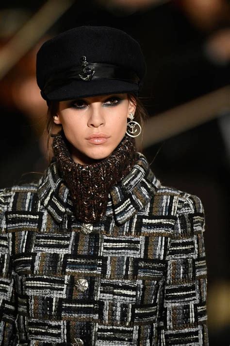 The Best Accessories You Need From Chanel's Fall/Winter 2018 